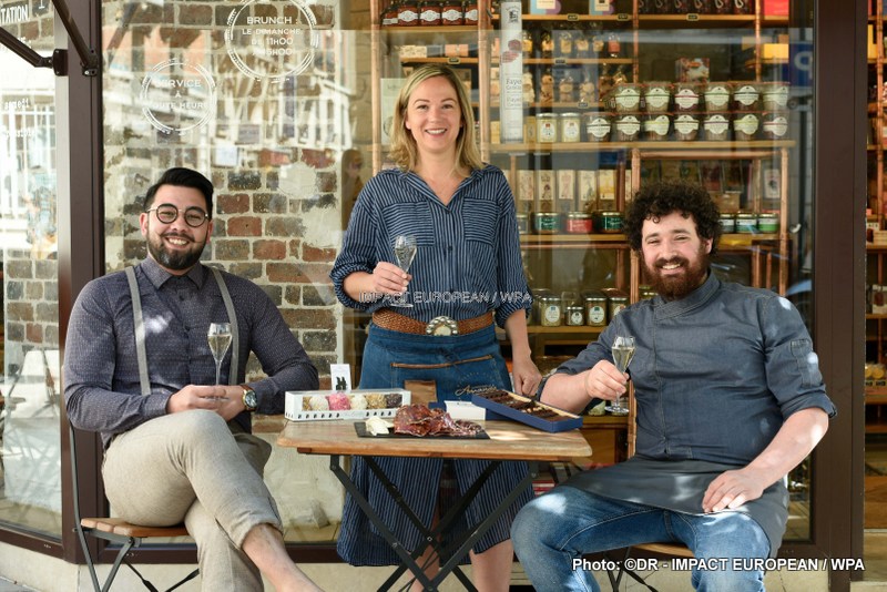 Art et Gourmandise - De gauche  droite, Mickell-Ange Cazard, La Petite Flte, Amandine Guinefolleau, Mademoiselle Amande et le chocolatier Julien Dechenaud